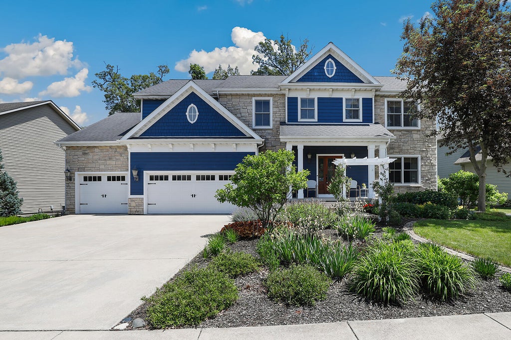 Photo of 12613 Massachusetts Street, Crown Point, IN 46307 (MLS # 840179)