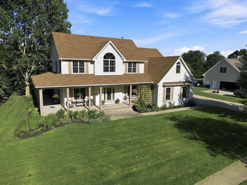 Photo of 1909 Catkin Circle, Chesterton, IN 46304 (MLS # 844410)