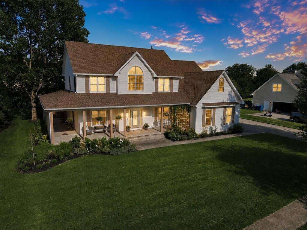 Photo of 1909 Catkin Circle, Chesterton, IN 46304 (MLS # 844410)