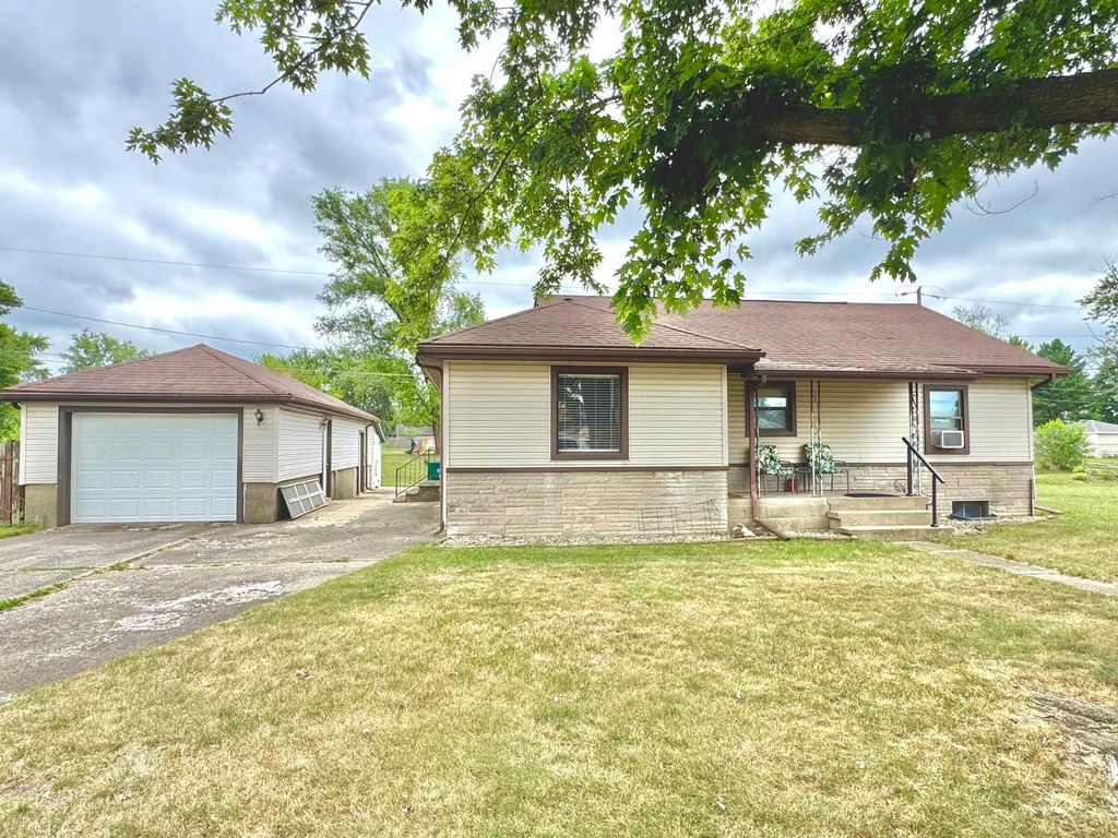 Photo of 533 Grayton Road, Kingsford Heights, IN 46346 (MLS # 834422)