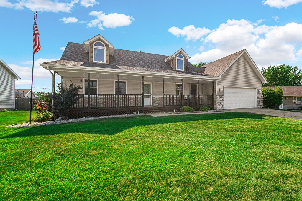 Photo of 17342 Bonnie Lane, Lowell, IN 46356 (MLS # 842340)