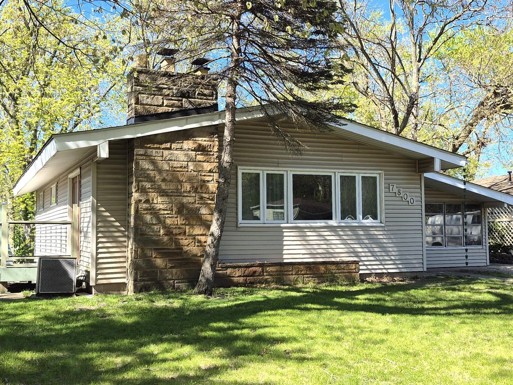 Photo of 7800 Juniper Avenue, Gary, IN 46403 (MLS # 831536)