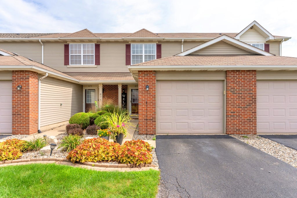Photo of 877 Flagstone Drive, Dyer, IN 46311 (MLS # 844336)