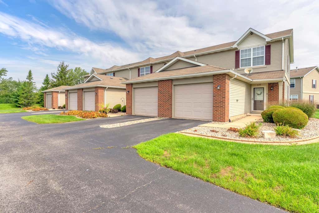 Photo of 877 Flagstone Drive, Dyer, IN 46311 (MLS # 844336)