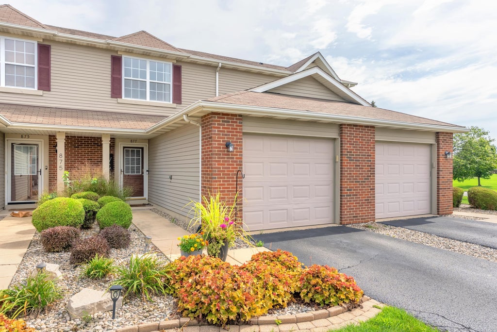 Photo of 877 Flagstone Drive, Dyer, IN 46311 (MLS # 844336)