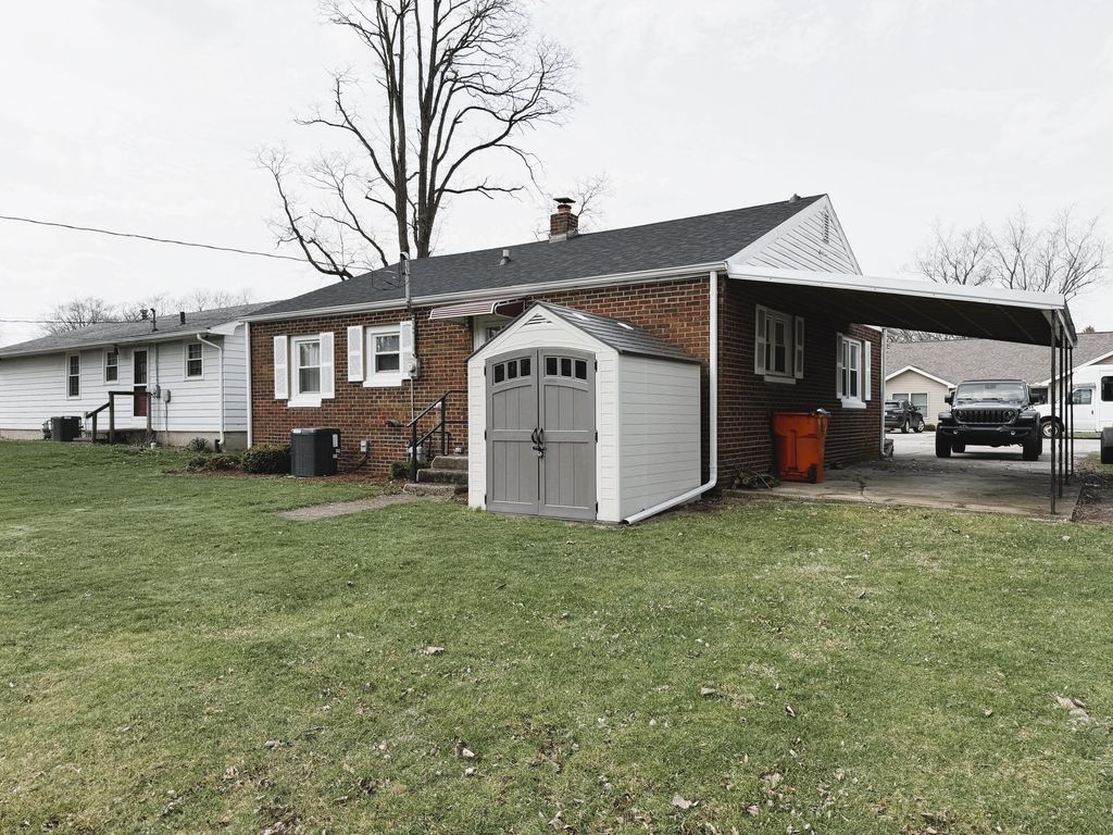 Photo of 341 W Main Street, Winamac, IN 46996 (MLS # 836137)