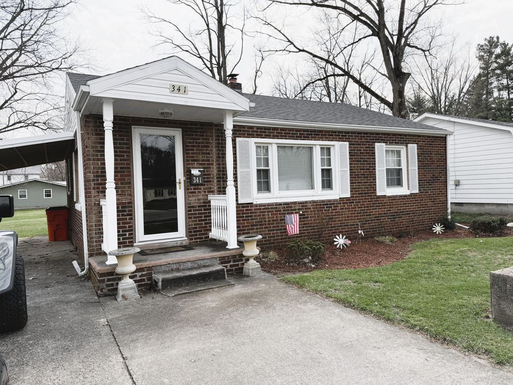 Photo of 341 W Main Street, Winamac, IN 46996 (MLS # 836137)