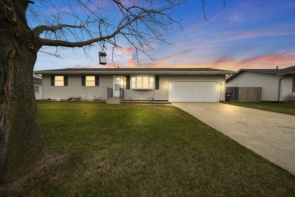 Photo of 5024 Boulder Avenue, Portage, IN 46368 (MLS # 835300)