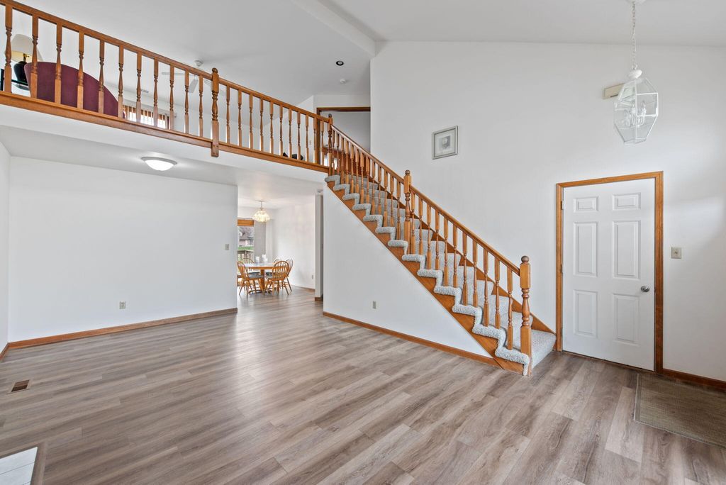 Photo of 1361 W 94th Court, Crown Point, IN 46307 (MLS # 837008)