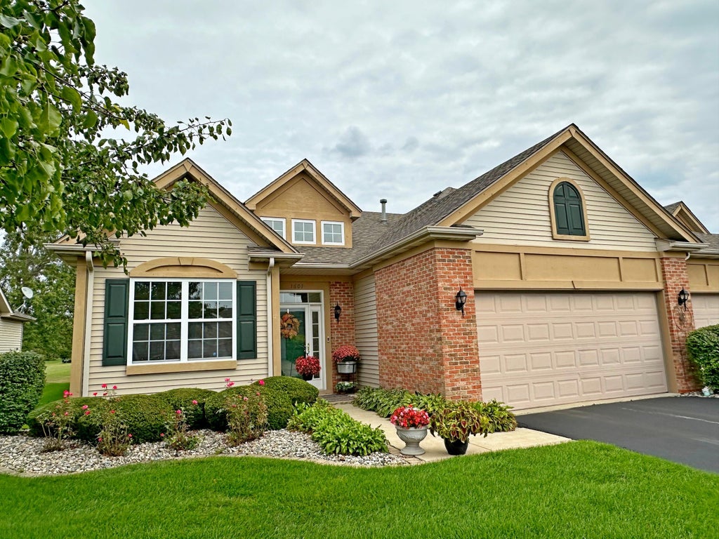 Photo of 1601 Schaller Lane, Dyer, IN 46311 (MLS # 845511)