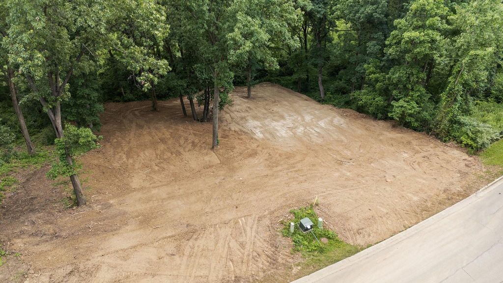 Photo of 753 Verdano Terrace, Crown Point, IN 46307 (MLS # 833002)