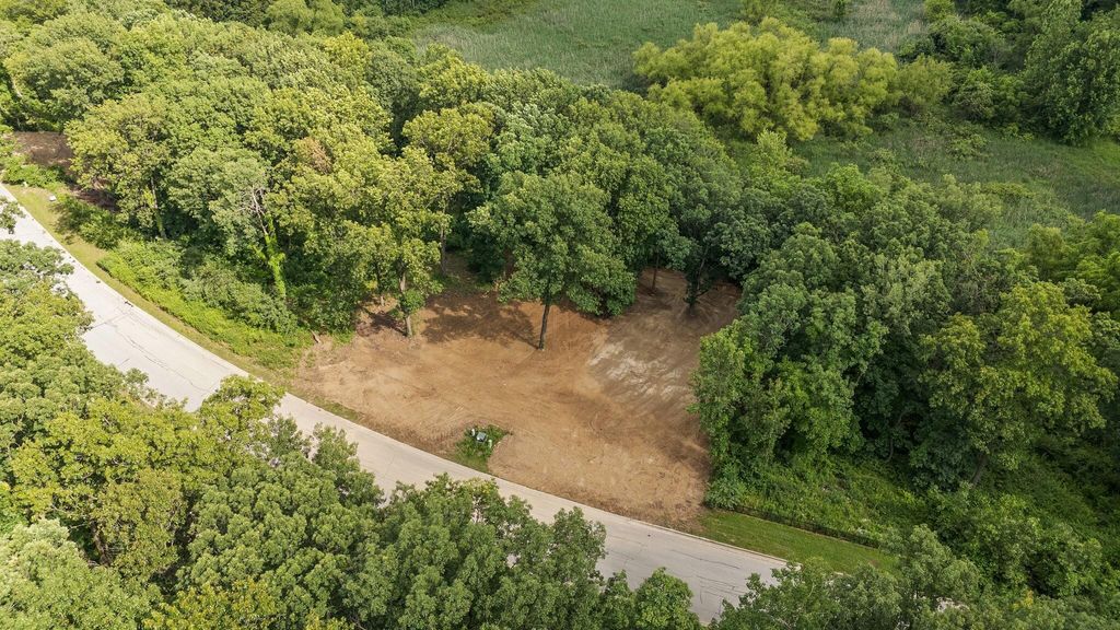 Photo of 753 Verdano Terrace, Crown Point, IN 46307 (MLS # 833002)