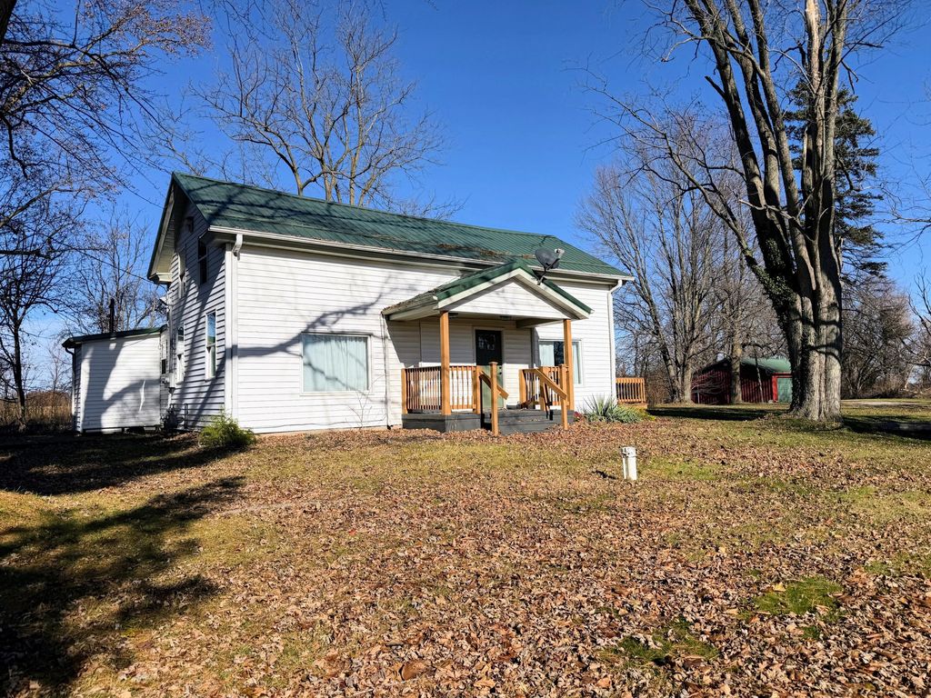 Photo of 5303 E Bootjack Road, Rolling Prairie, IN 46371 (MLS # 831439)