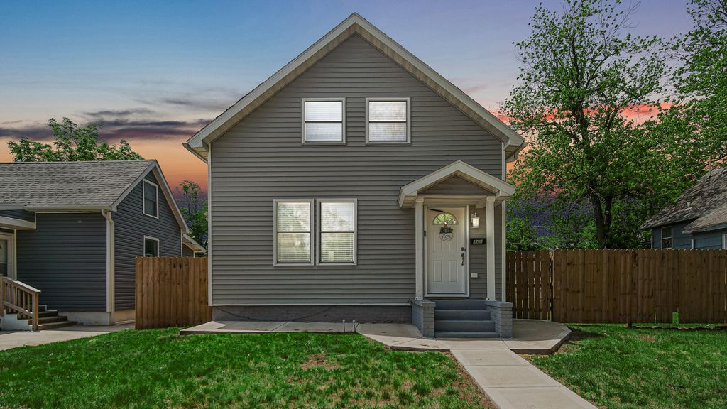 Photo of 321 Holliday Street, Michigan City, IN 46360 (MLS # 832036)