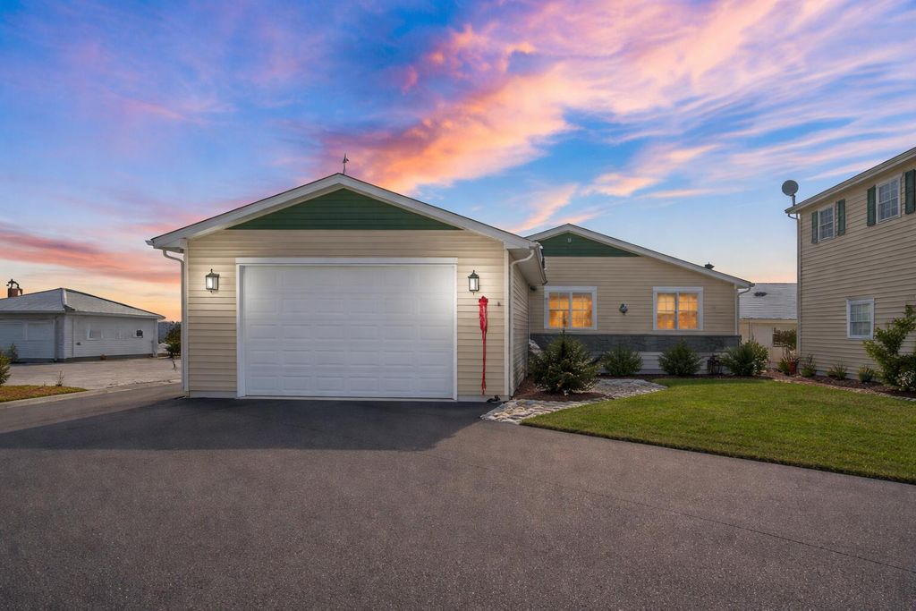 Photo of 5027 E Woodland Drive, Knox, IN 46534 (MLS # 836356)