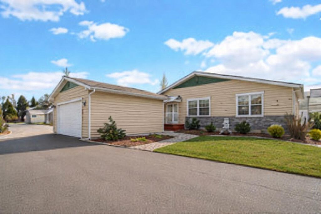 Photo of 5027 E Woodland Drive, Knox, IN 46534 (MLS # 836356)