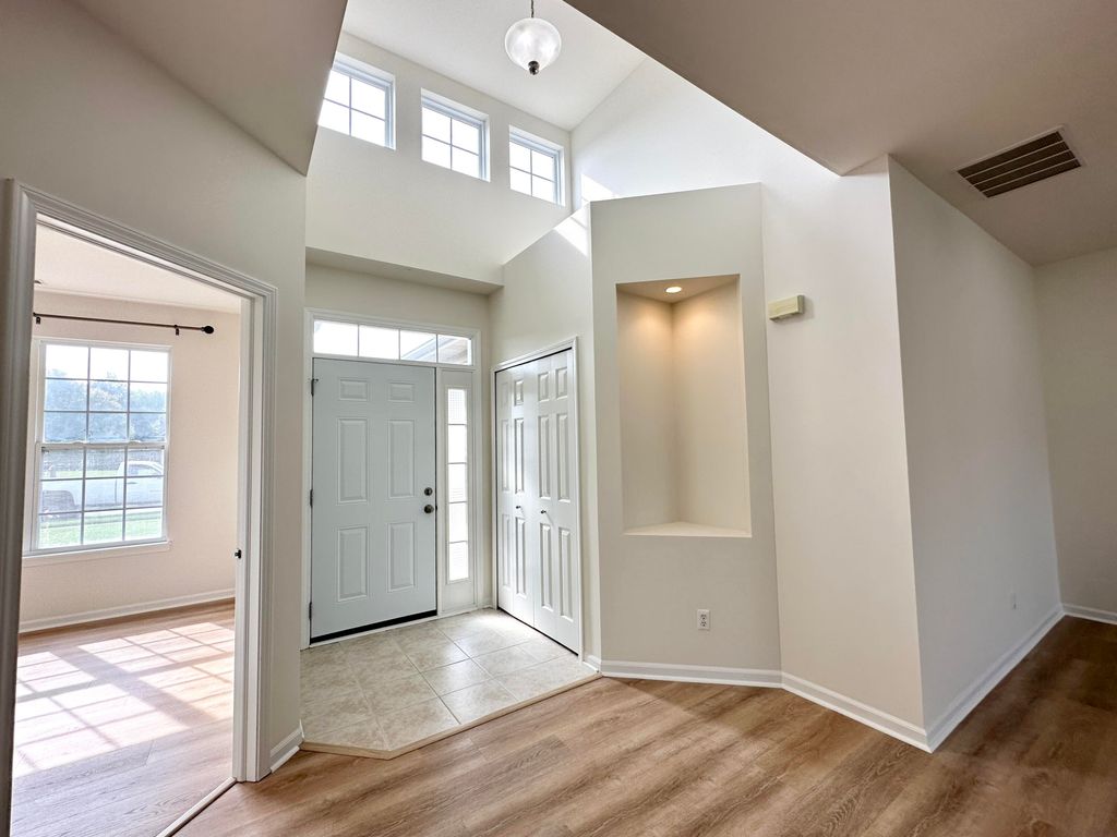 Photo of 1308 Charlevoix Way, Schererville, IN 46375 (MLS # 833112)