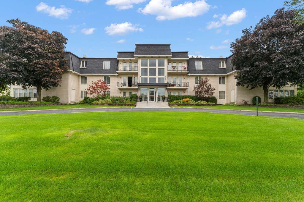 Photo of 8831 Harrison Avenue #105, Munster, IN 46321 (MLS # 843626)