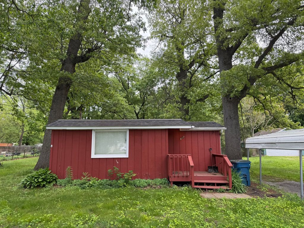 Photo of 417 N Colfax Street, Griffith, IN 46319 (MLS # 839240)