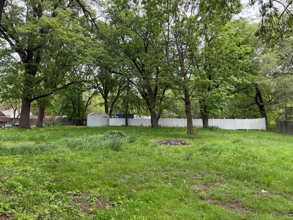 Photo of 417 N Colfax Street, Griffith, IN 46319 (MLS # 839240)