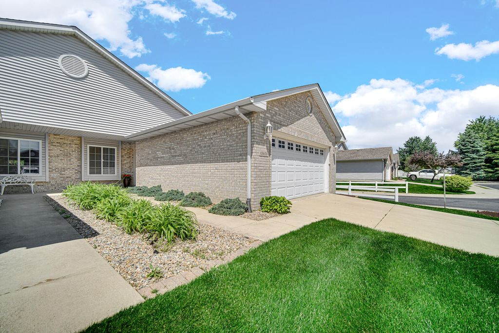 Photo of 10650 Keystone Lane, Crown Point, IN 46307 (MLS # 838748)