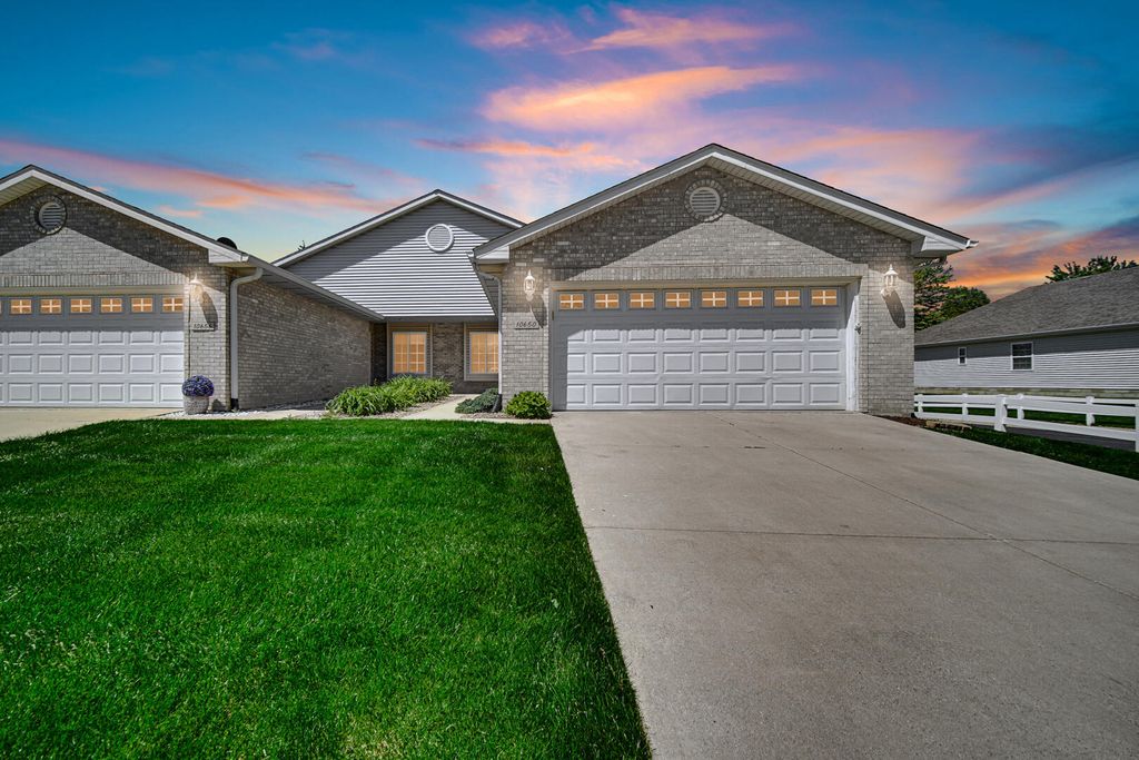 Photo of 10650 Keystone Lane, Crown Point, IN 46307 (MLS # 838748)