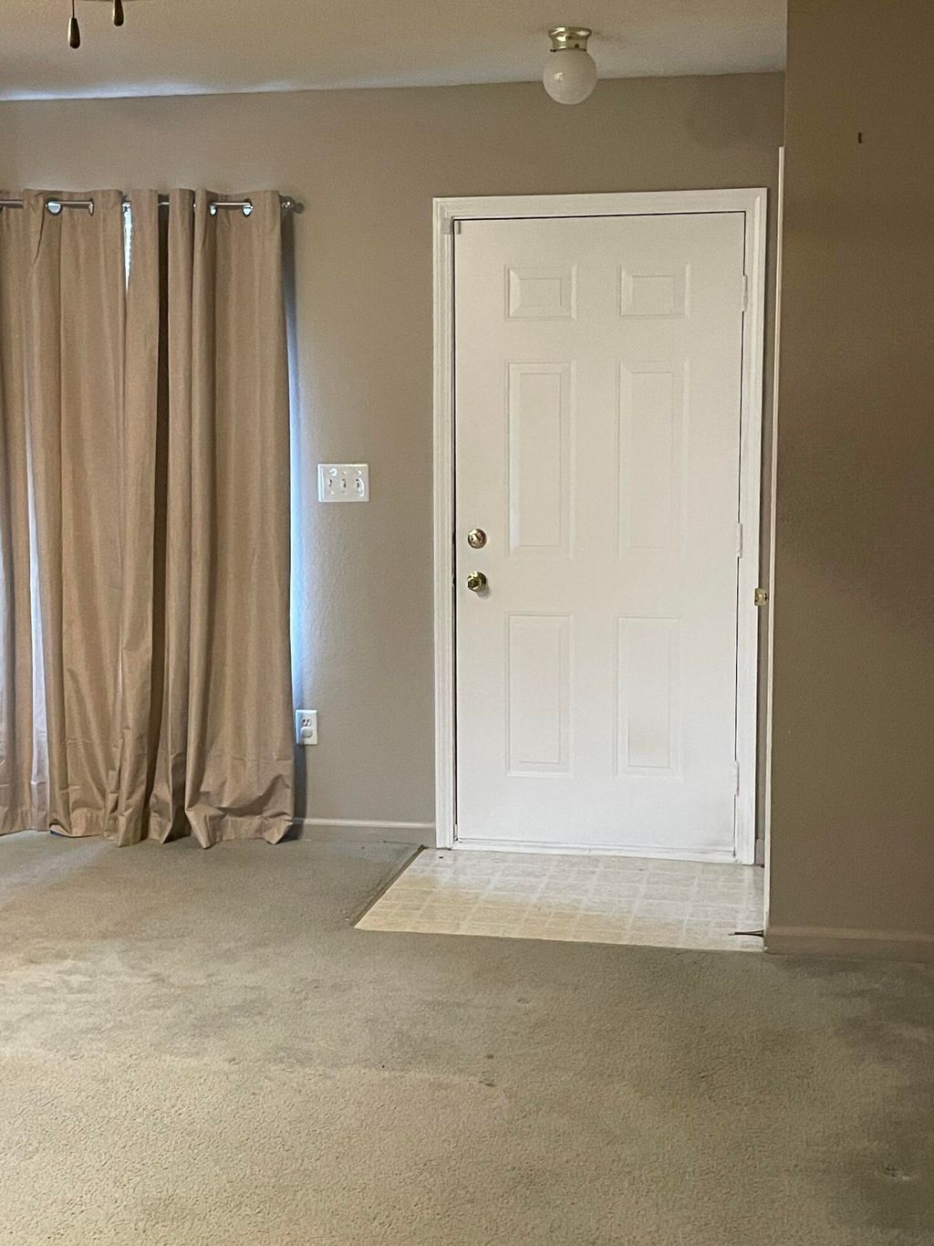 Photo of 278 Broadmoor Bend, Pittsboro, IN 46167 (MLS # 836054)