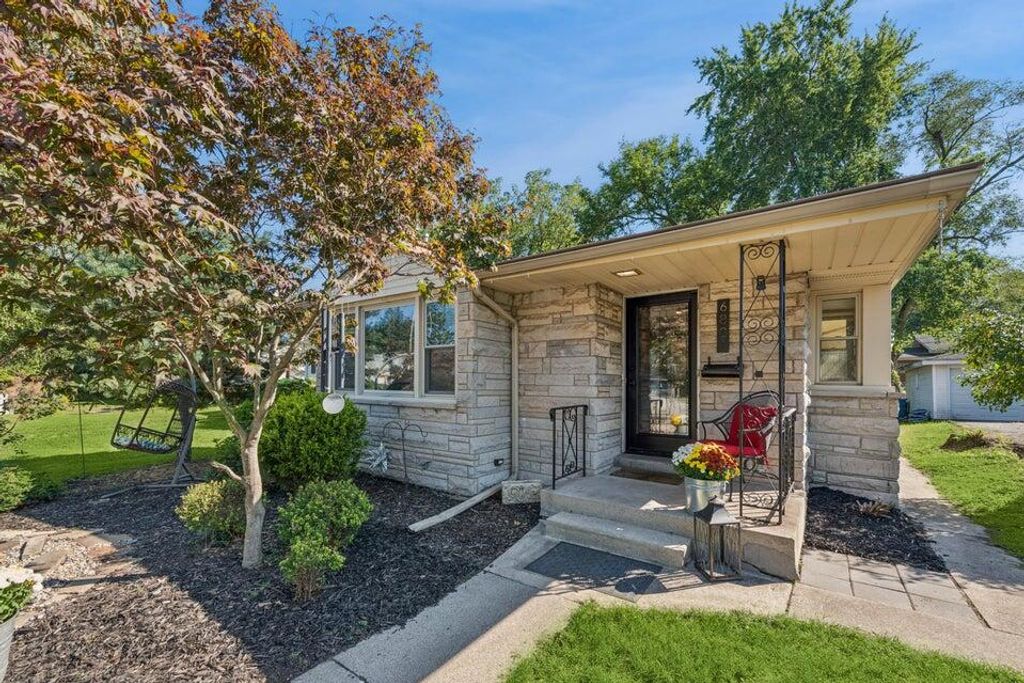 Photo of 6801 Forest Avenue, Gary, IN 46403 (MLS # 835539)