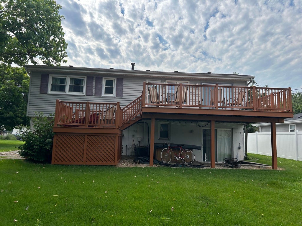 Photo of 848 Harrison Place, Dyer, IN 46311 (MLS # 842315)