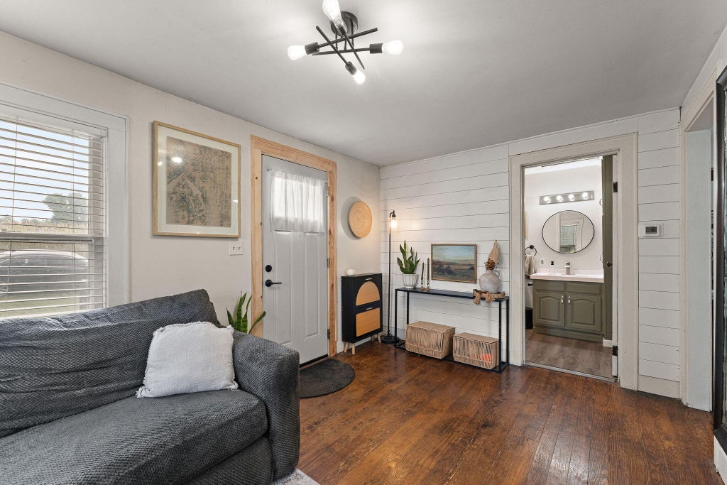 Photo of 902 S 200 E, La Porte, IN 46350 (MLS # 845615)