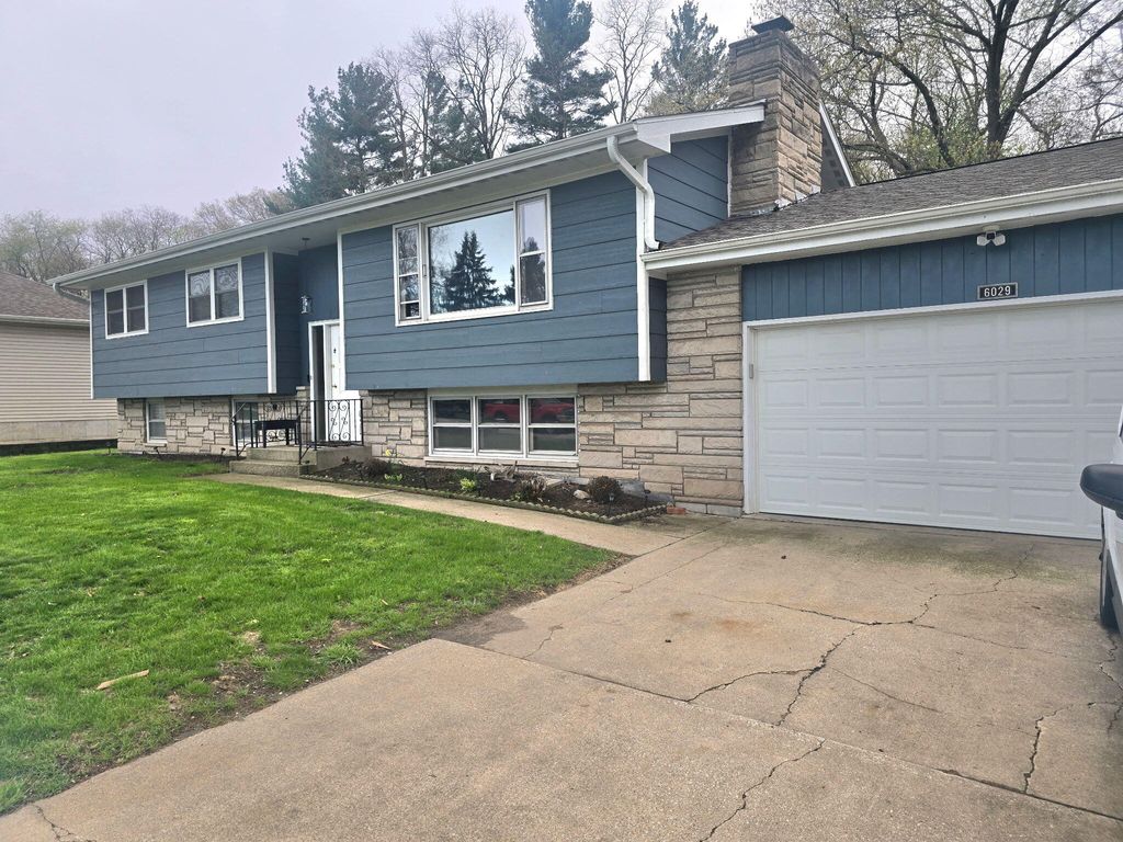 Photo of 6029 Cardinal Avenue, Portage, IN 46368 (MLS # 837436)