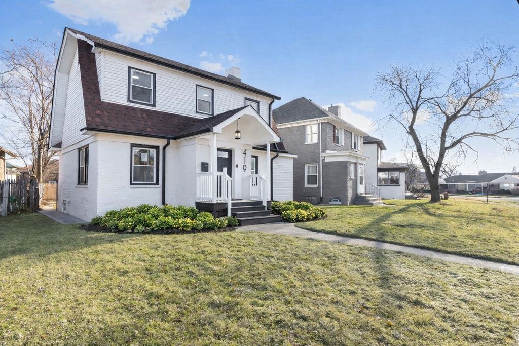 Photo of 419 Cleveland Street, Gary, IN 46404 (MLS # 832796)