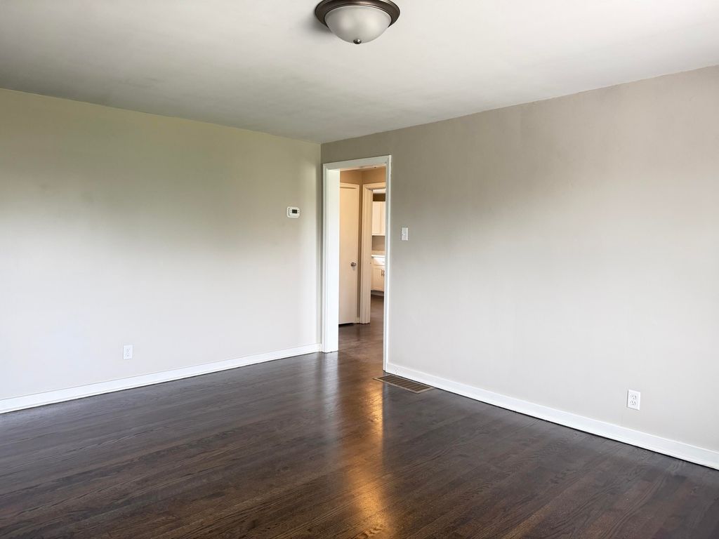 Photo of 1117 Kosciusko Boulevard #2r, East Chicago, IN 46312 (MLS # 839067)