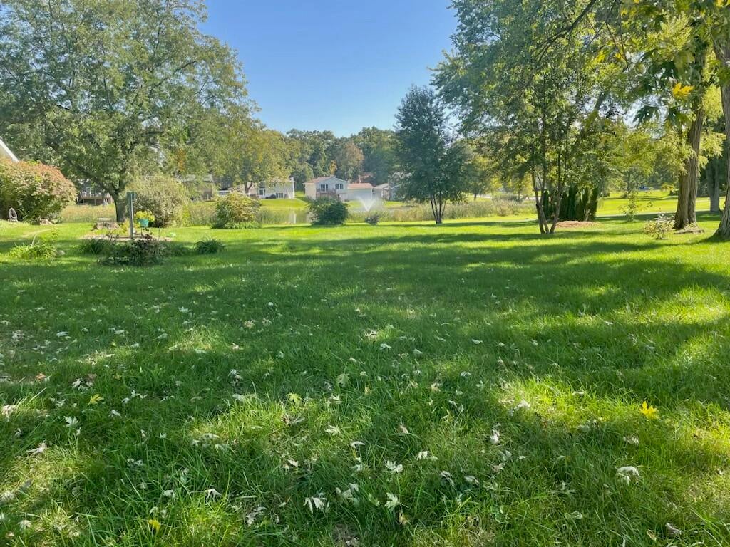 Photo of 1480 Happy Valley Road, Crown Point, IN 46307 (MLS # 846634)