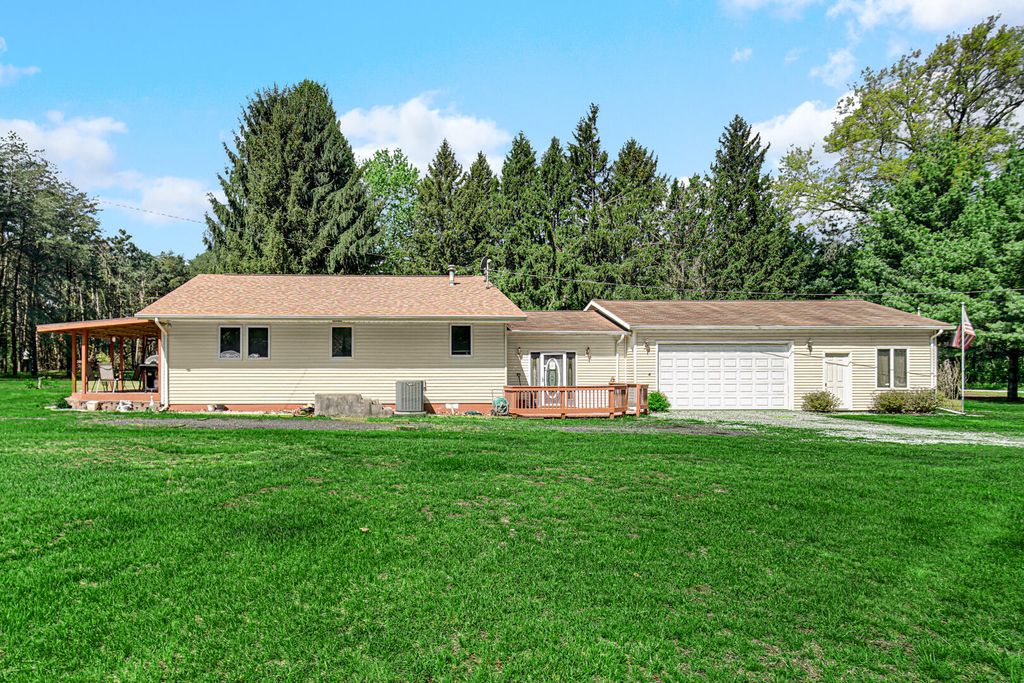 Photo of 5003 W 1050 N, Lake Village, IN 46349 (MLS # 839116)