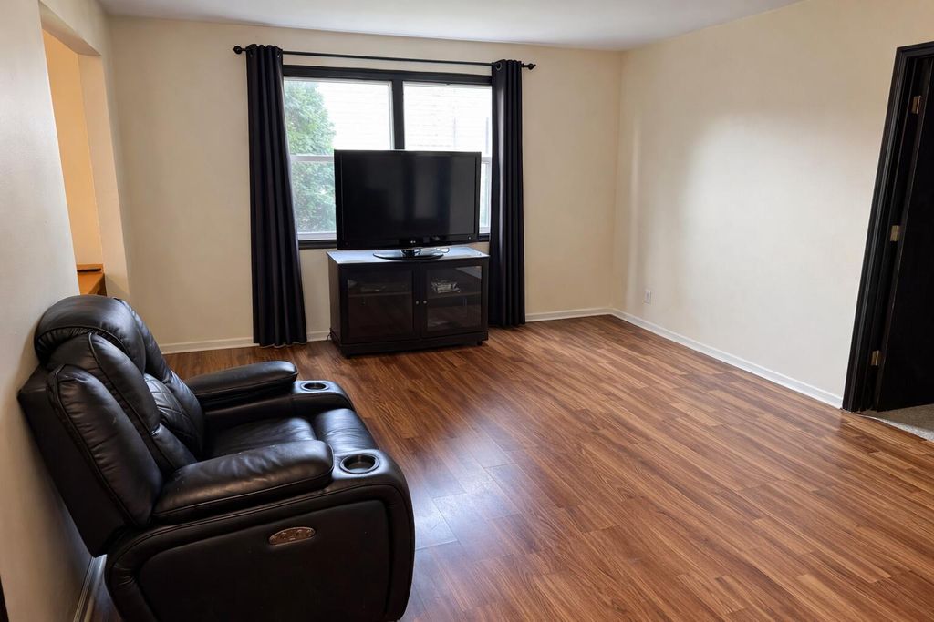 Photo of 3470 E 69th Avenue, Merrillville, IN 46410 (MLS # 837722)