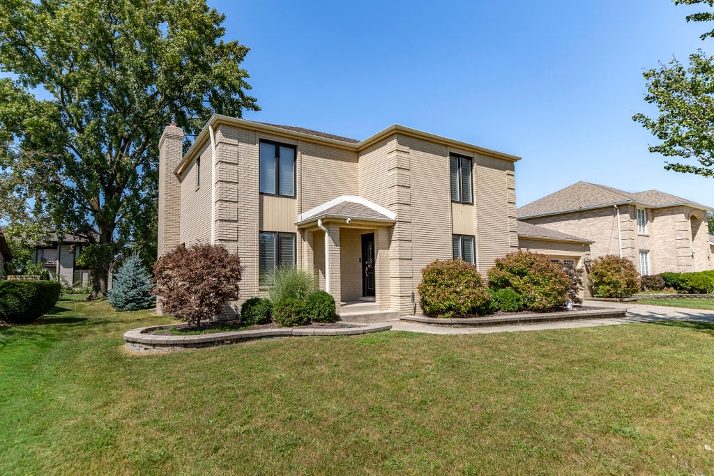Photo of 9832 Twin Creek Boulevard, Munster, IN 46321 (MLS # 845214)