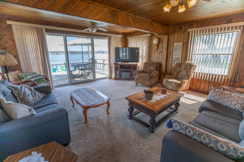 Photo of 11155 E Pottawotomie Trail, Walkerton, IN 46574 (MLS # 836852)