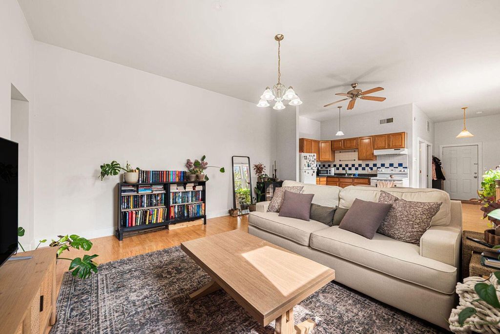 Photo of 525 Franklin Street #3, Michigan City, IN 46360 (MLS # 831199)