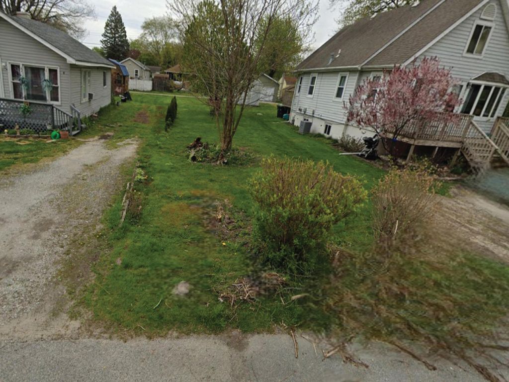 Photo of 921 Fleming ST, Hobart, IN 46342 (MLS # 839335)