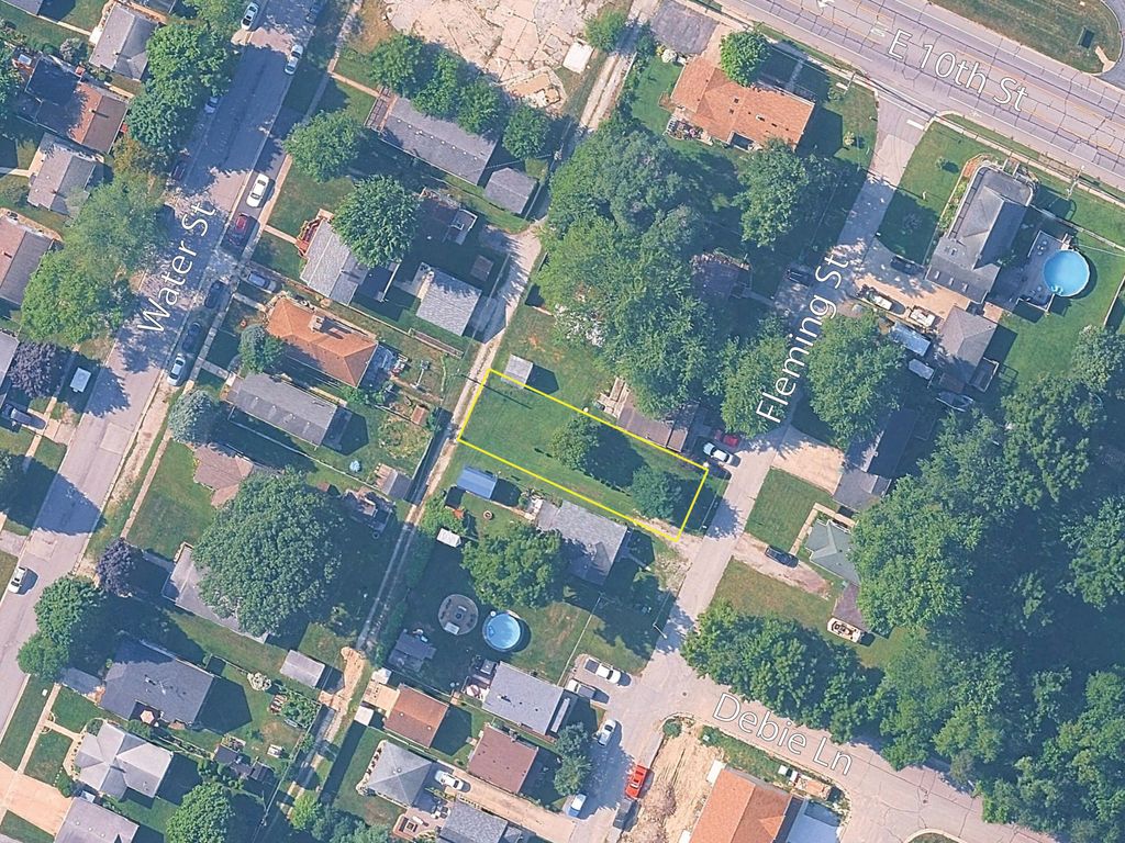 Photo of 921 Fleming ST, Hobart, IN 46342 (MLS # 839335)