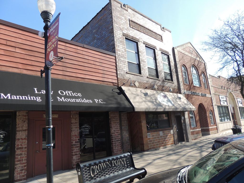 Photo of 118 W Clark Street, Crown Point, IN 46307 (MLS # 820277)
