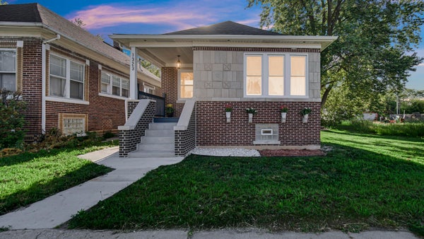1323 JOHNSON ST, GARY, IN 46407 - Image 34288c83cdff2adc096deedc59d58d1e/284375595