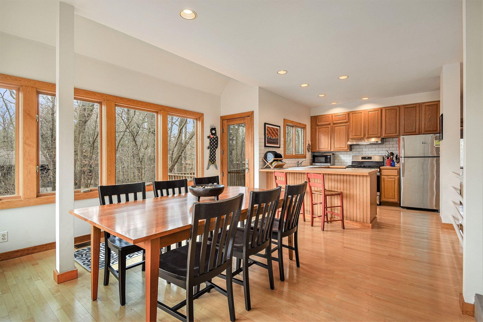 120 E Beachview Avenue