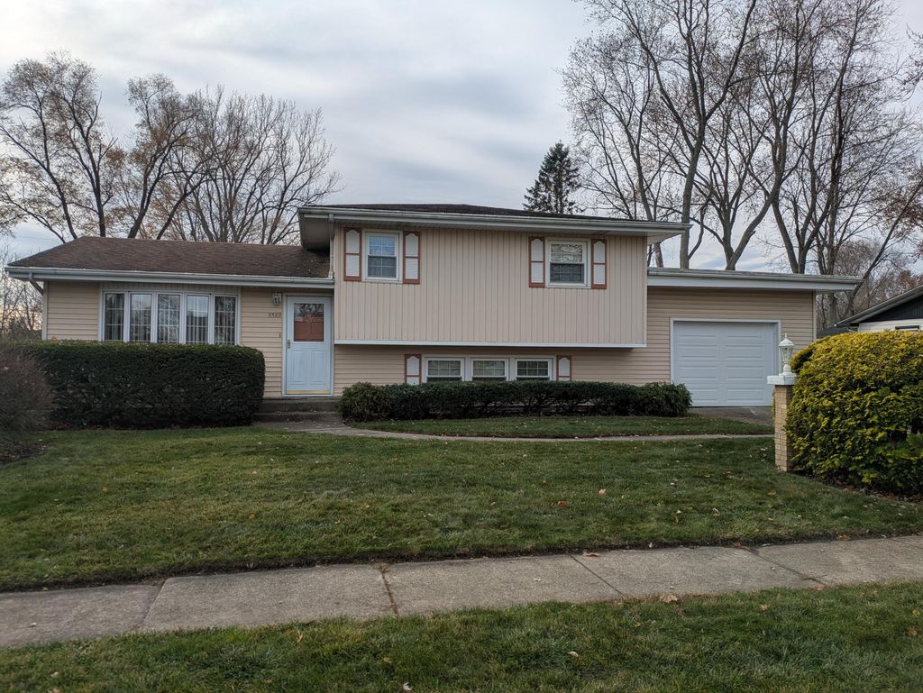 Photo of 5589 Birch Avenue, Portage, IN 46368 (MLS # 831180)