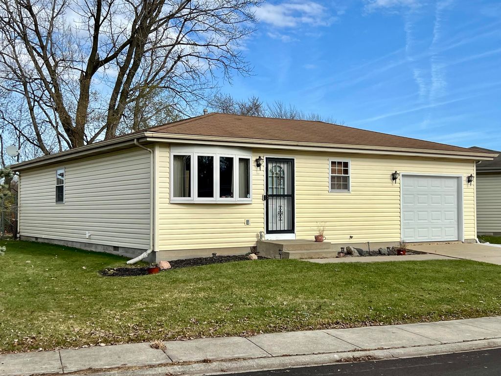 Photo of 6077 Fillmore Place, Merrillville, IN 46410 (MLS # 831200)