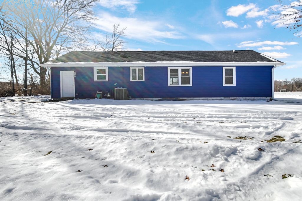 Photo of 1125 In-49, Chesterton, IN 46304 (MLS # 834094)