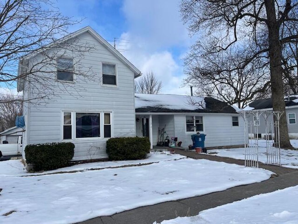 Photo of 112 W State Street, Morocco, IN 47963 (MLS # 833617)
