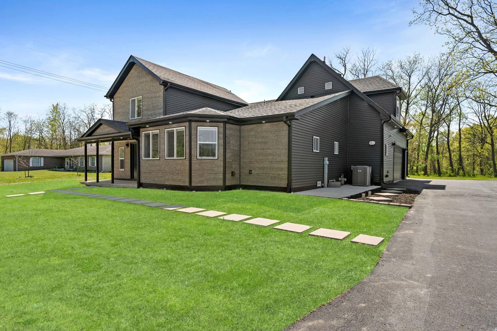 Photo of 220 N Lake Park Avenue, Hobart, IN 46342 (MLS # 829401)