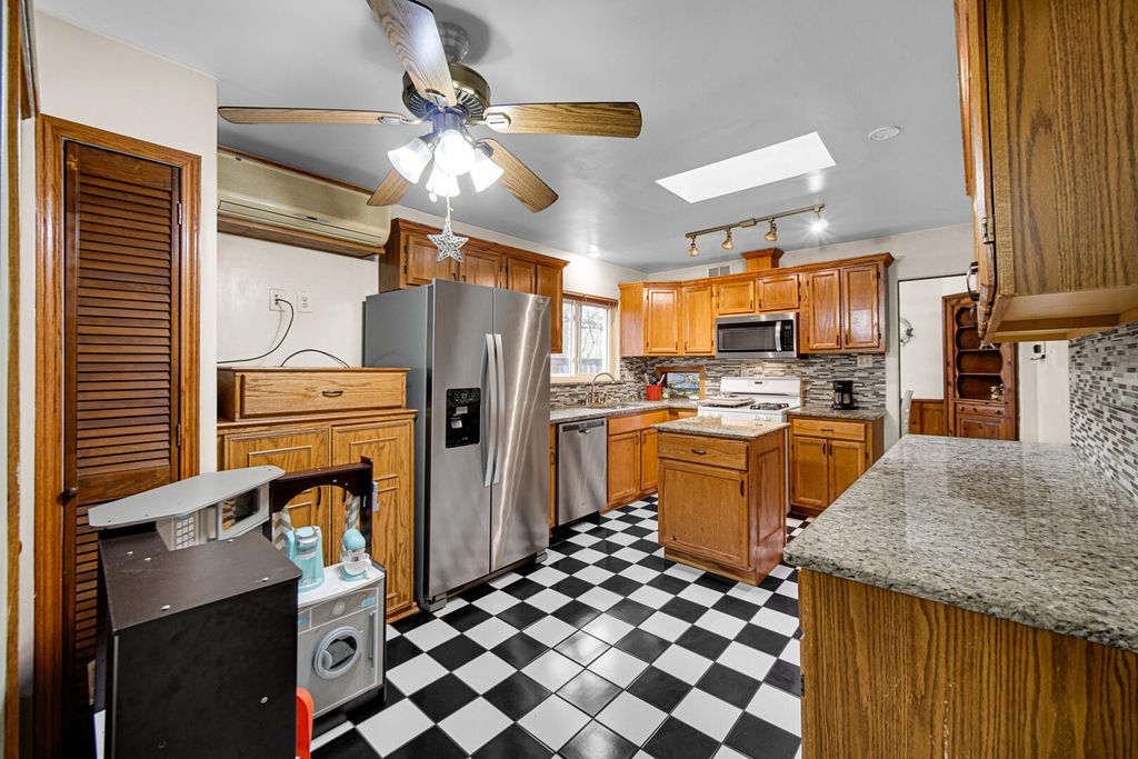 Photo of 6630 Hohman Avenue, Hammond, IN 46324 (MLS # 836518)